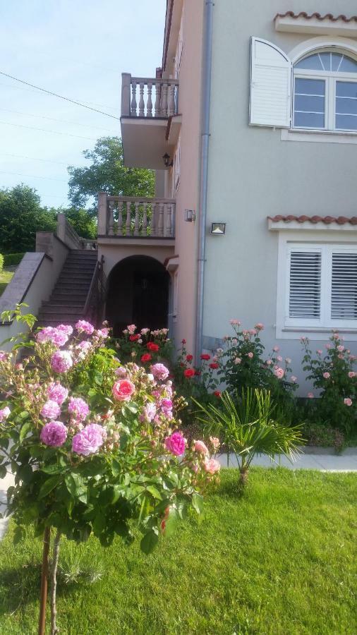 Apartments Ljubas Опатія Екстер'єр фото